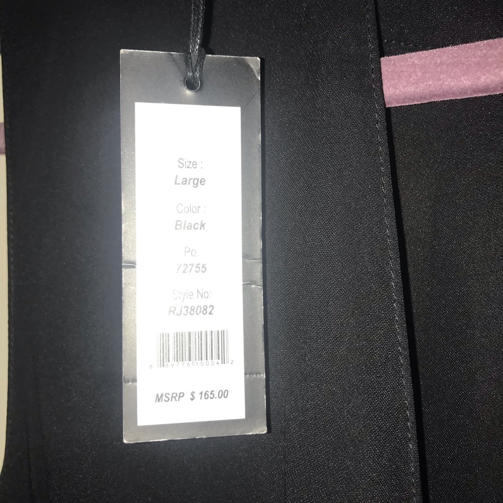 jumpsuit, V cut in back, side buckle,front left.